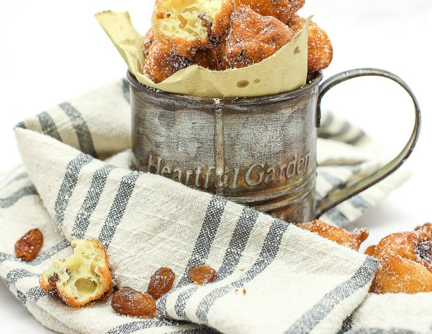 frittelle di carnevale all'uvetta