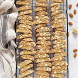 Cantucci alle mandorle: la ricetta originale dei cantucci toscani